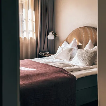 Grønbechs 3*